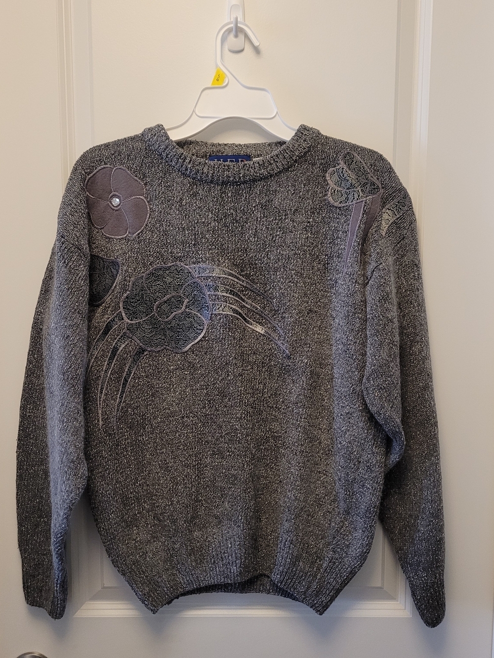 Vintage HER Silk Angora Floral Applique Sweater L 80s 90s Cottagecore